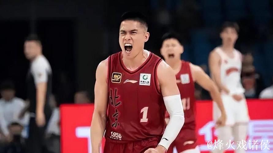 CBA首秀:广西路人王庞峥麟迎战陈盈骏与赵睿,豪取16分 CBA首秀:广西路人王庞峥麟迎战陈盈骏与赵睿,豪取16分